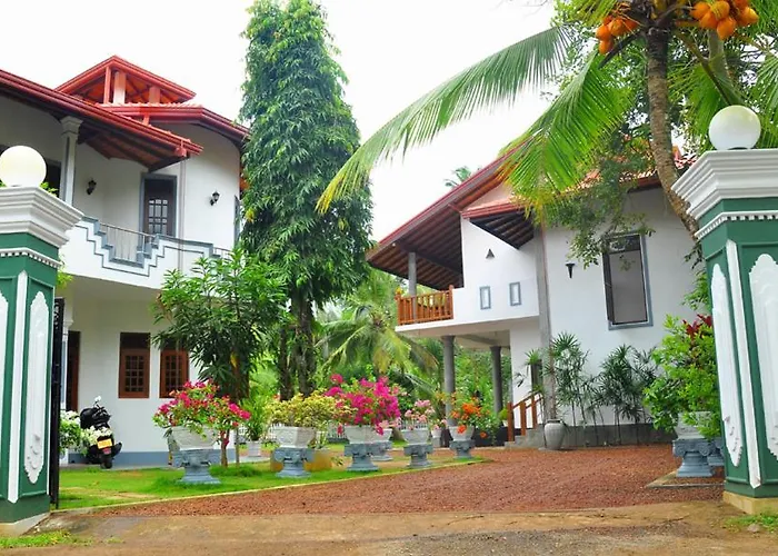 Canal Villa Bentota